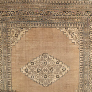 3967 Dorokhsh 12 ft 6 in x 15 ft