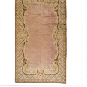 2704 Savonnerie 13 ft x 23 ft 5 in