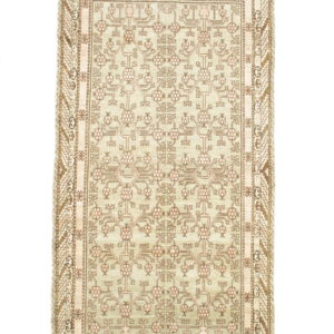3306 Khotan 4 ft 6 in x 8 ft 5 in