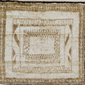 3337 Jiroft 5 ft x 5 ft 4 in