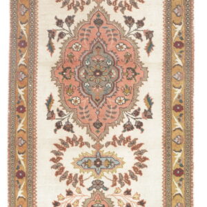 4380 Tabriz 2 ft 9 in x 9 ft 7 in