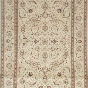8392 Kashan 4 ft 6 in x 6 ft 9 in
