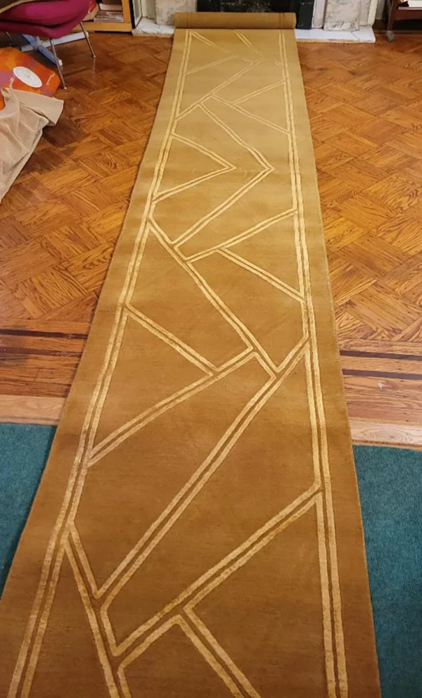 Intrigue Large wool and silk runner