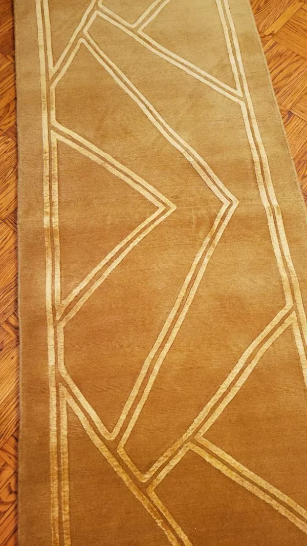 Intrigue Large wool and silk runner - Image 3