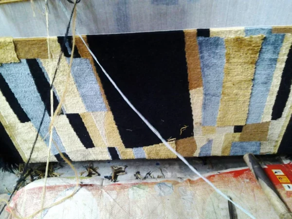 Klimt The Kiss silk and wool runner - Image 4